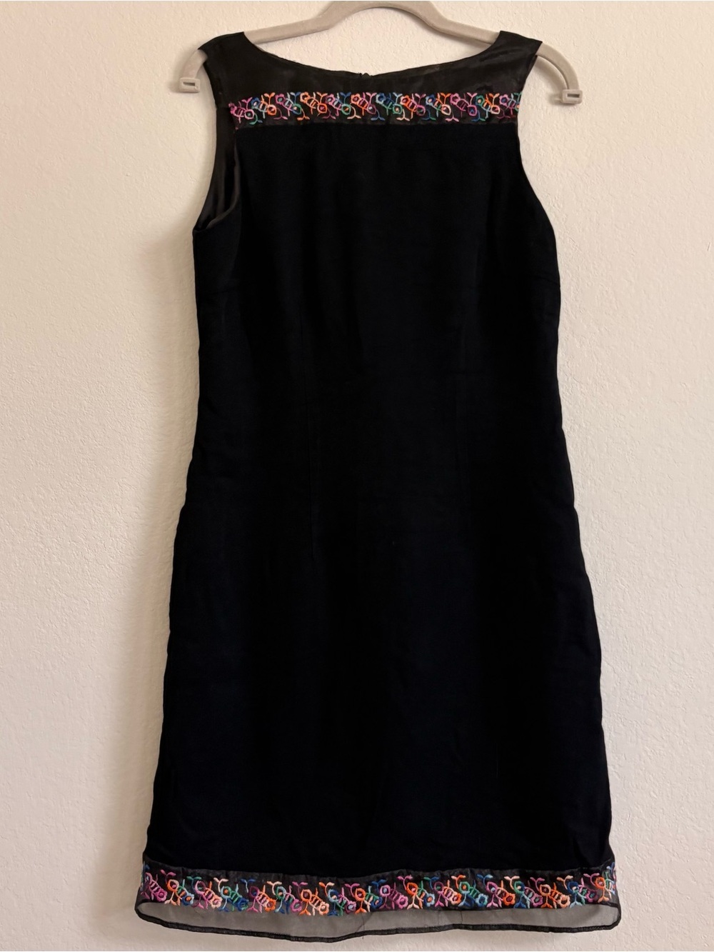 Vintage Lois Snyder Dani Max Dress with Colorful Embroidery- 8 P